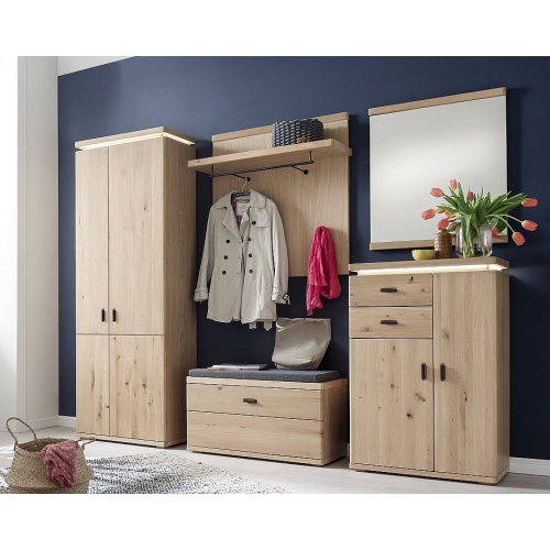 MCA Barcelona Garderobenkombination 1 | 1007517